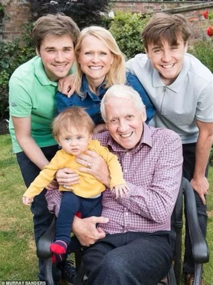 
Harry Gration Children, Journalist Had 2 Twins Harvey and Harrison And A Baby Age 68 