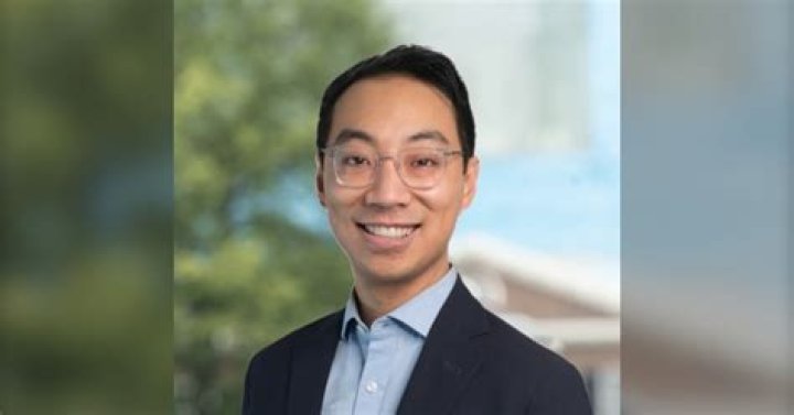 
Kevin Vuong Height, Weight, Net Worth, Age, Birthday, Wikipedia, Who, Nationality, Biography 