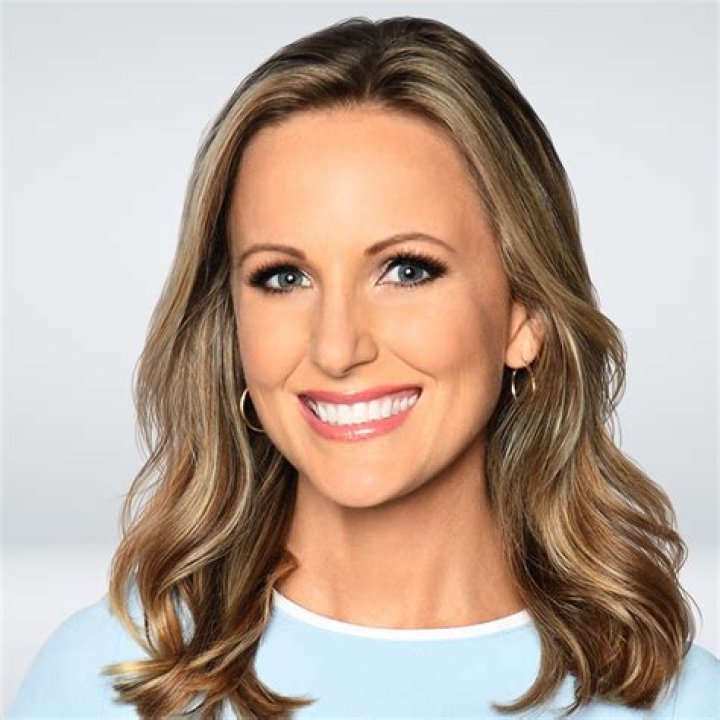  Lauren Lyster