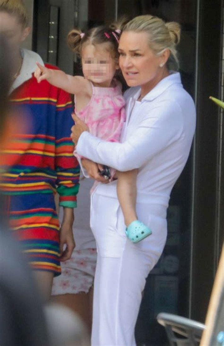 
RHOCH Lauren Simon Had Two Daughters Gigi And Kika With Paul Simon 