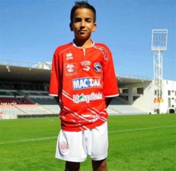
Sofiane Alakouch Height, Weight, Net Worth, Age, Birthday, Wikipedia, Who, Instagram, Biography 