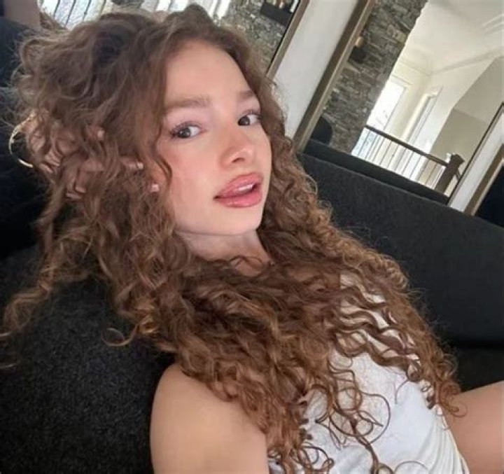 Steph Aiello (TikTok Star) Biography, Age, Boyfriend, Height, Net Worth