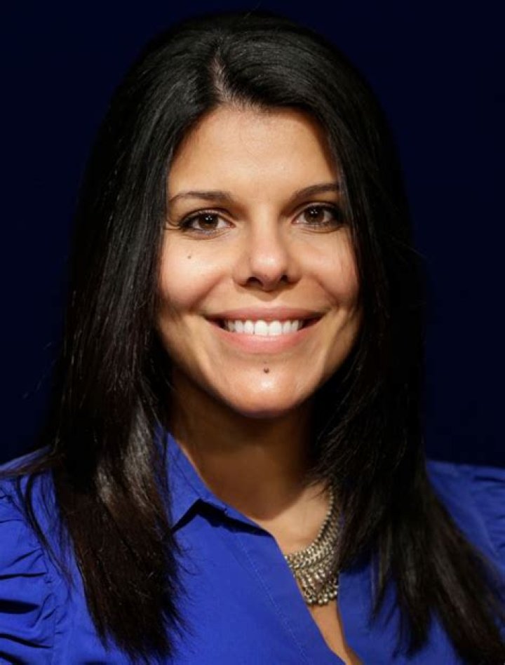 Vivian Salama Height, Weight, Net Worth, Age, Birthday, Wikipedia, Who, Nationality, Biography