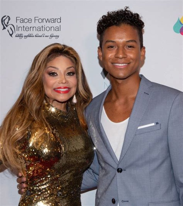 What Is Nessa Barrett Ethnicity – Is She Latina? Details About The Singer’s Family